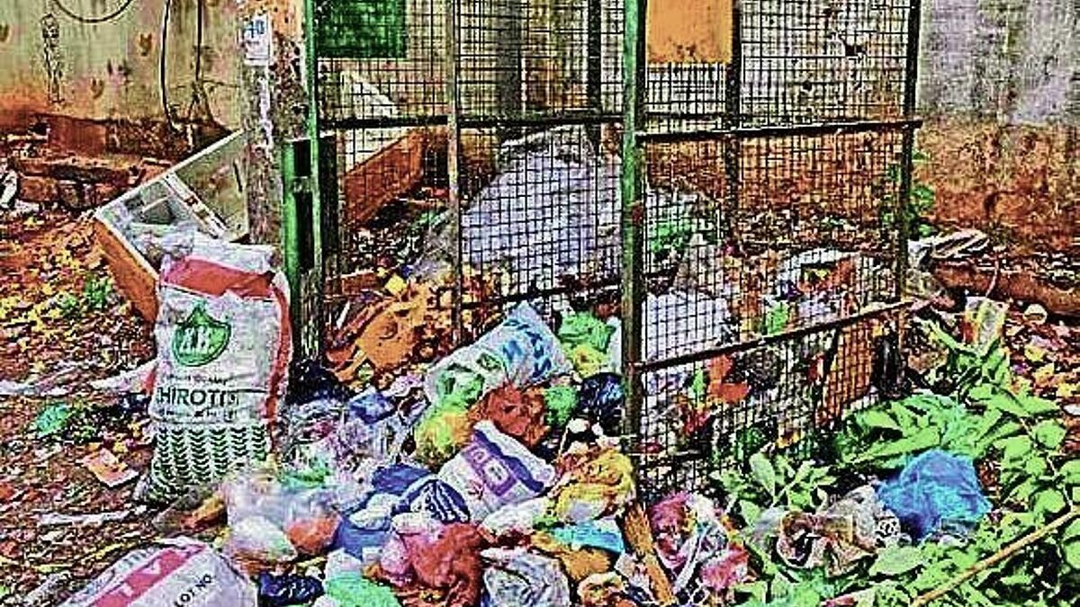 Municipal workers in Anekal lament public apathy towards cleanliness