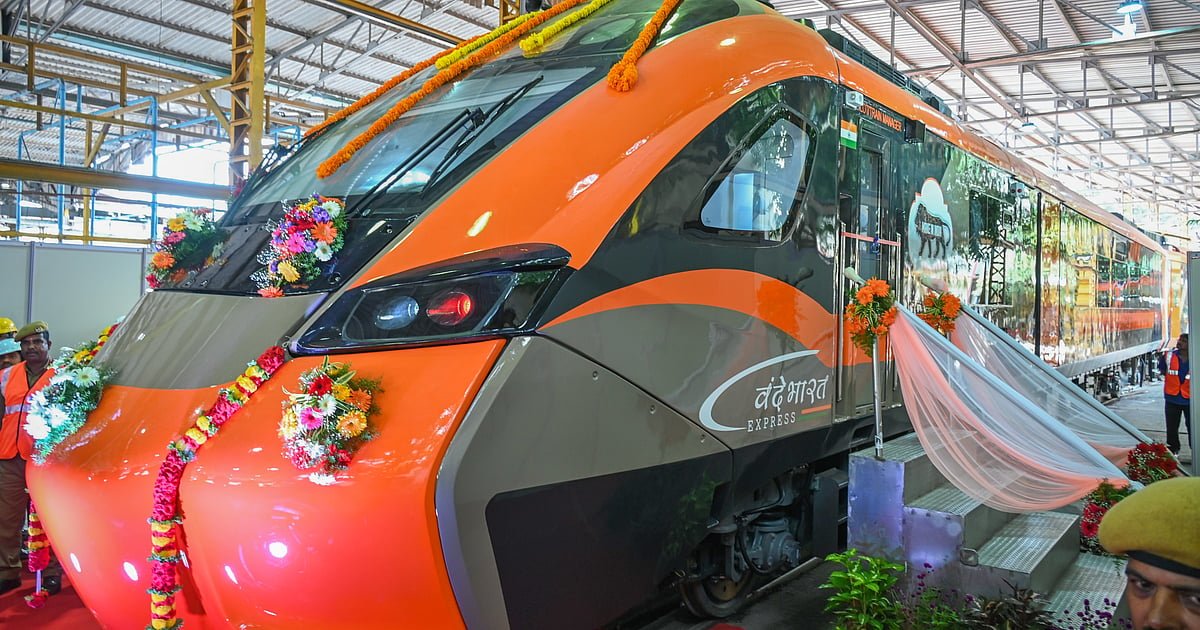 Vande Bharat Sleeper Express to Link Bengaluru and Mumbai on Karnataka Day
